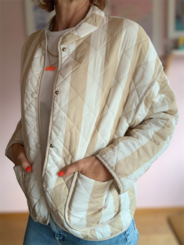 Preview: Steppjacke Streifen Creme/Weiß