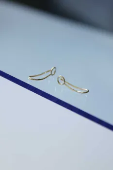 Preview: Ohrring Hugger links von Soek Atelier